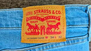 New Condition Original Levi Skinny Tapered Denim For Men