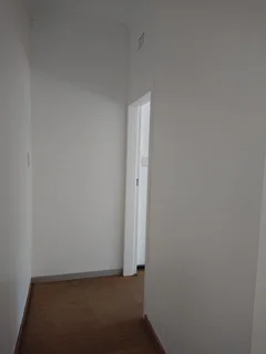 1bed cottage apartment studio bachelor Flat Essexwold Bedfordview Easy Access to Airport Edenvale N3