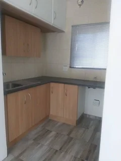 Self contained Cottage Flat Apartment for rent Bedfordview. 24hr Street security Boomed Sub Cameras