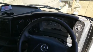 Mercedes Benz 3335 10m³ Tipper