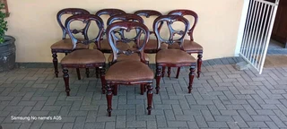 Set of 8 x Mahogany Bustleback chairs