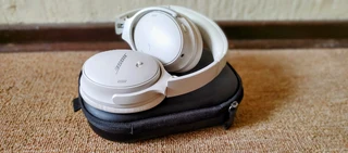 Bose QuietComfort 45 Noise Cancelling Headphone Smokey White for sale