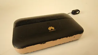 Huawei Wi-Fi Pro2 5G 300Mbps 5G Mobile Router with 6400mAh Built-in Powerbank for sale