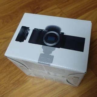 Brand New Sealed Sony Alpha ZV-E10 Mirrorless Camera with 16-50mm Lens with Receipt for sale