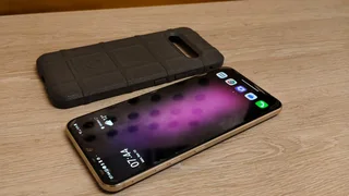 LG V60 ThinQ 6.8inch P-OLED 256GB with Cover for sale