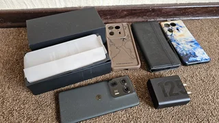 Motorola Edge 50 Ultra 6.7inch P-OLED 5G 512GB with 125 Watts Charger Covers and Box for sale