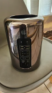 Apple Mac Pro Quad Core Intel Xeon 24GB ram 512GB Flash SSD FirePro GPU 2GB for sale