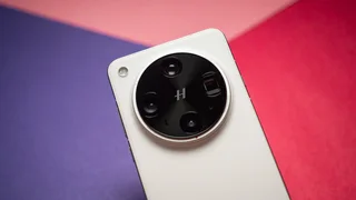 Oppo Find X8 Ultra 6.82inch Amoled Lpto 16gb Ram 512gb With Fast Charger And Cover For Sale