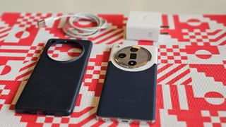 Oppo Find X7 Ultra 6.8inch Amoled Lpto 16gb Ram 512gb With Fast Charger And Cover For Sale