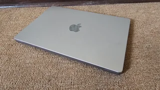 Apple 14inch M1 Pro XDR Liquid Retina MacBook Pro 14-GPU 16GB ram 1TB SSD for sale