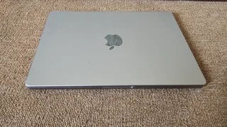 Apple 14inch M1 Pro XDR Liquid Retina MacBook Pro 14-GPU 16GB ram 1TB SSD for sale