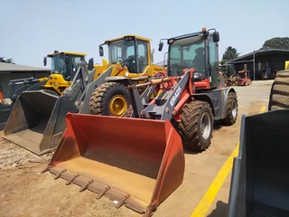 Frond end loader