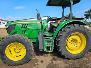 John Deere 6110M