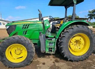 John Deere 6110M