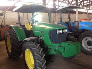 John Deere 5095E