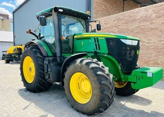 John Deere 7210R
