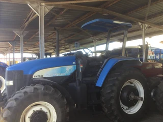 New Holland 7030