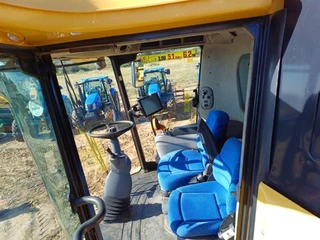 New Holland CR8070 stroper