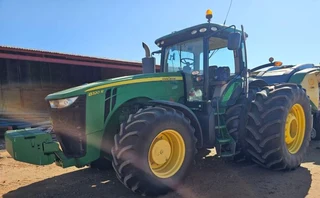 John Deere 8320R