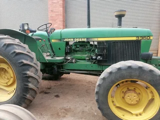 John Deere 3350