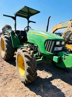 John Deere 5625 4x4