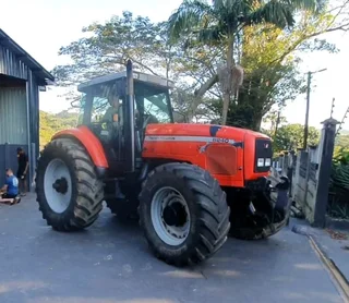 Massey Ferguson 8240