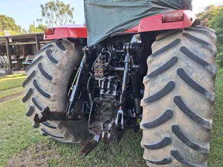 Massey Ferguson 8240