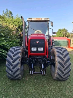 Massey Ferguson 8240