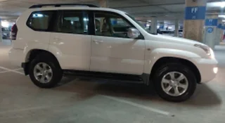 2004 TOYOTA PRADO 4.0 FAMILY 7 SEATER 4X4 SUV IMMACULATE CONDITION LOW MILEAGE ITS CLEAN !!