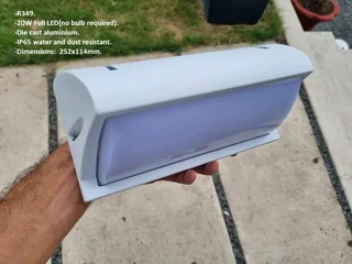 SALE! Premium quality outdoor 20W FULL LED Aluminium Half round Light Fitting.