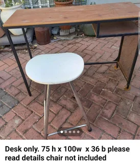 Desk - Ad posted by John Samuel Johnson