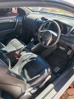 2012 Kia Cerato Koup 2.0 Auto