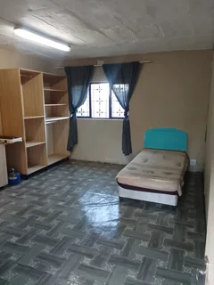 Bachelor pad to rent burdswood R4500 incl L and W