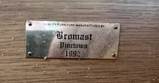 Solid Oak Bromast Pinetown 1992 ( vintage chest of drawers)