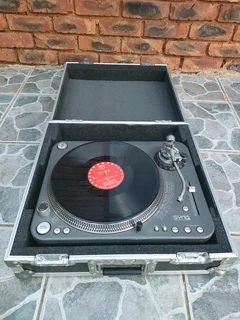 Turntable or mixer flight case for sale!!