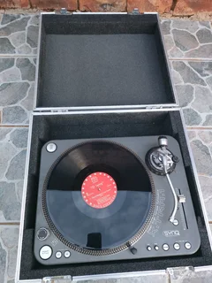 Turntable or mixer flight case for sale!!