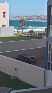 Diaz Beach, Mosselbay - S/c acc. with partial sea view