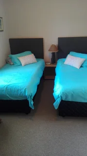 Diaz Beach, Mosselbay - S/c acc. with partial sea view