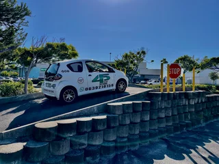 Driving lessons R200 per hour