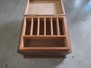 Oak Utilities box with fitted tray