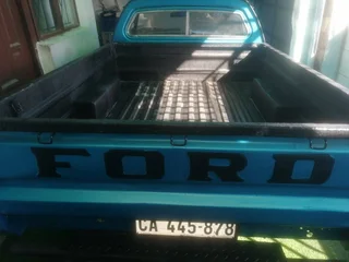 Ford Cortina bakkie tow bar R500