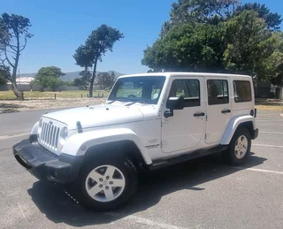 Jeep Wrangler Sahara Unlimited 3.6L 2012 FULL SERVICE HISTORY 4x4 Auto