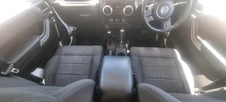 Jeep Wrangler Sahara Unlimited 3.6L 2012 FULL SERVICE HISTORY 4x4 Auto