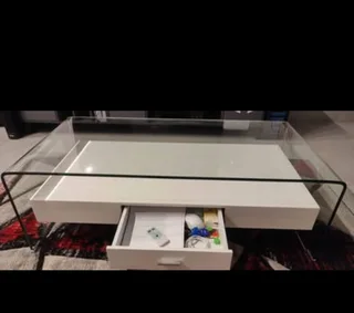 Elegant glass coffee table