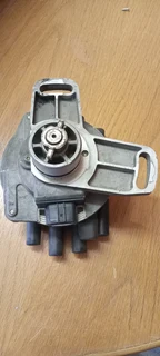 Distributor Ford V6- 2L- (4 PINS)- R1500.00