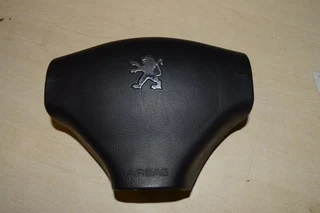 Peugeot 206 Airbag R950.00 Each