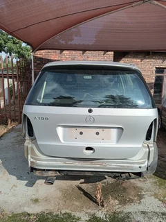 MERCEDES BENZ A190 W168 STRIPPING FOR PARTS