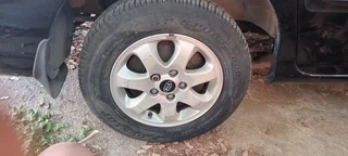 15 INCH MAGS &amp; TYRES (SET OF 5) R6500.00