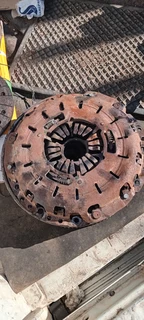 BMW E46 320d PRESSURE PLATE R950.00