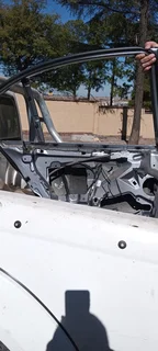 BMW E46 DOOR SHELL R450.00- ((Shell only))